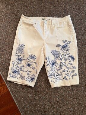 DG2 by Diane Gilman Creamy White Shorts with Navy Floral Embroidery